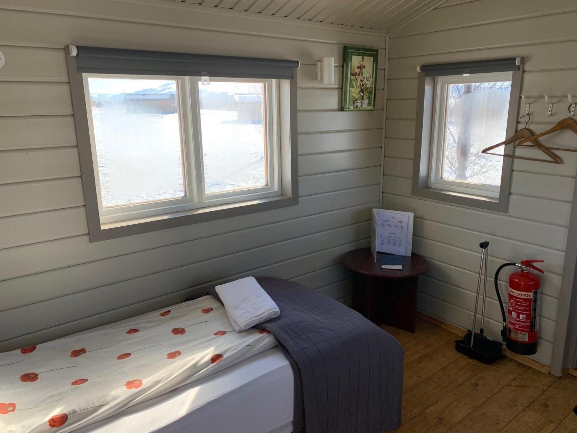 Hellisholar Cottages Hvolsvollur Bagian luar foto