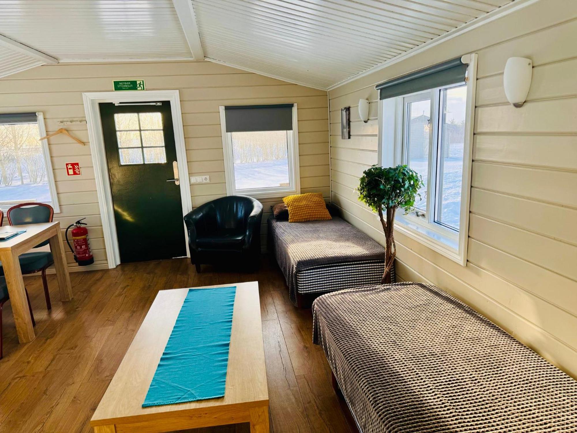 Hellisholar Cottages Hvolsvollur Bagian luar foto