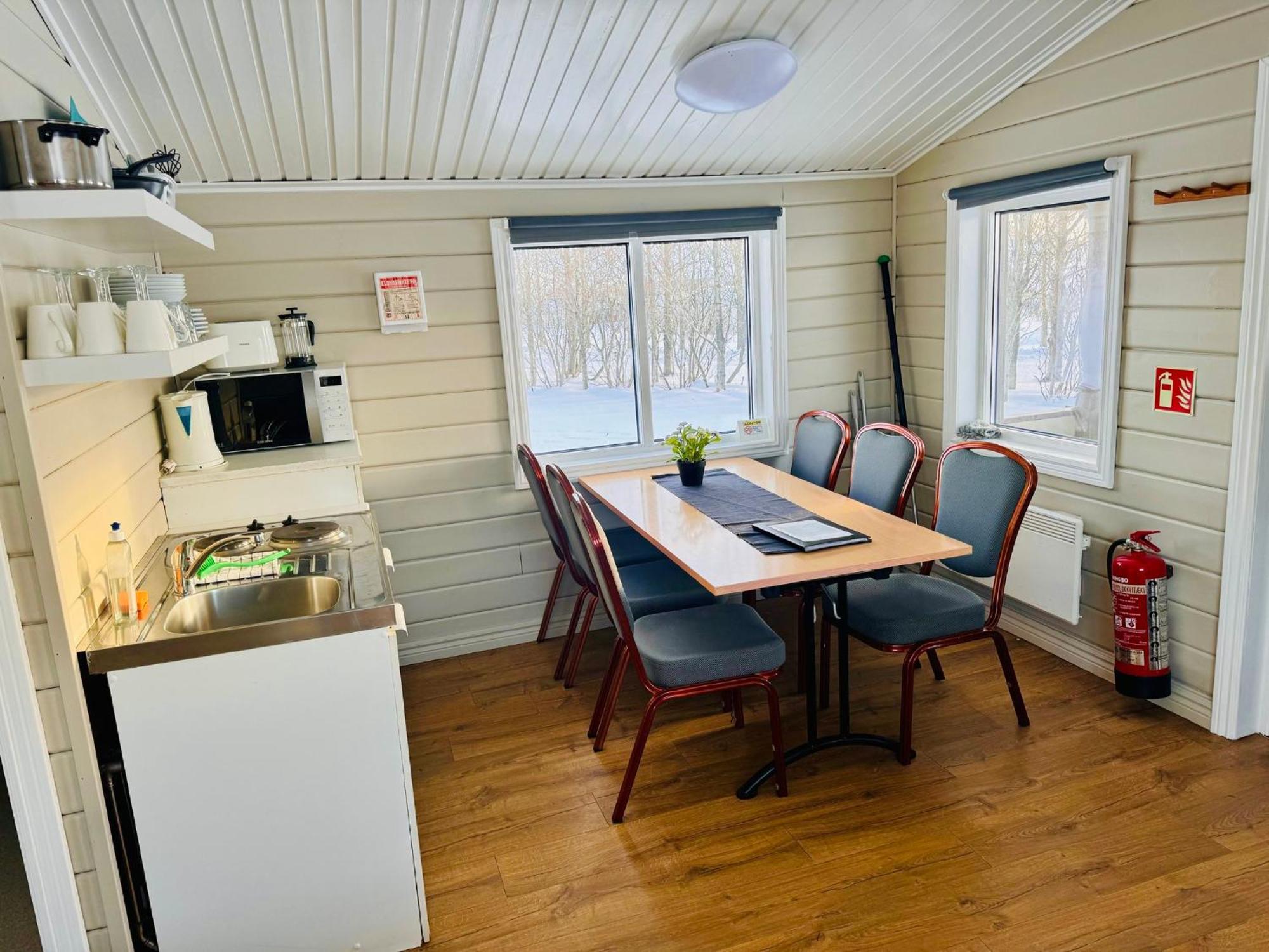 Hellisholar Cottages Hvolsvollur Bagian luar foto