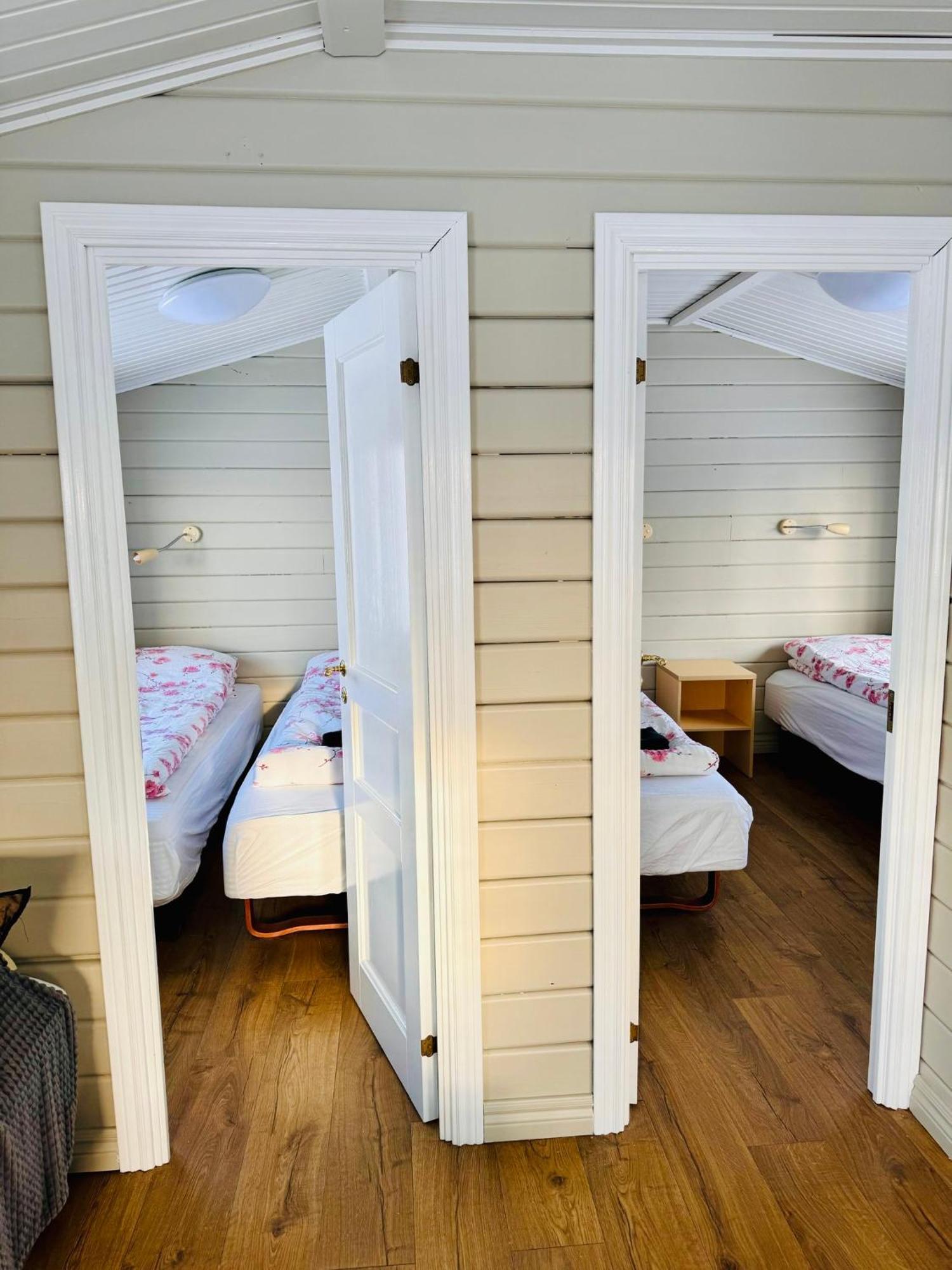 Hellisholar Cottages Hvolsvollur Bagian luar foto